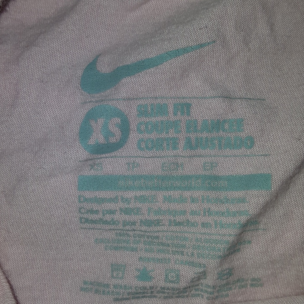 T-shirt - Picture 2 of 2